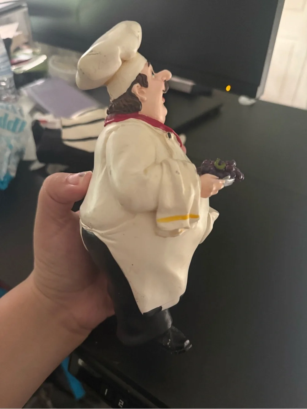 Set of 2 Vintage Style Chef Figurines Wine & Grapes Kitchen Bistro Decor Resin⁠